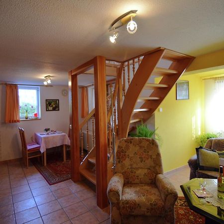 Holiday Home In Neustadt Am Rennsteig With Pond エクステリア 写真