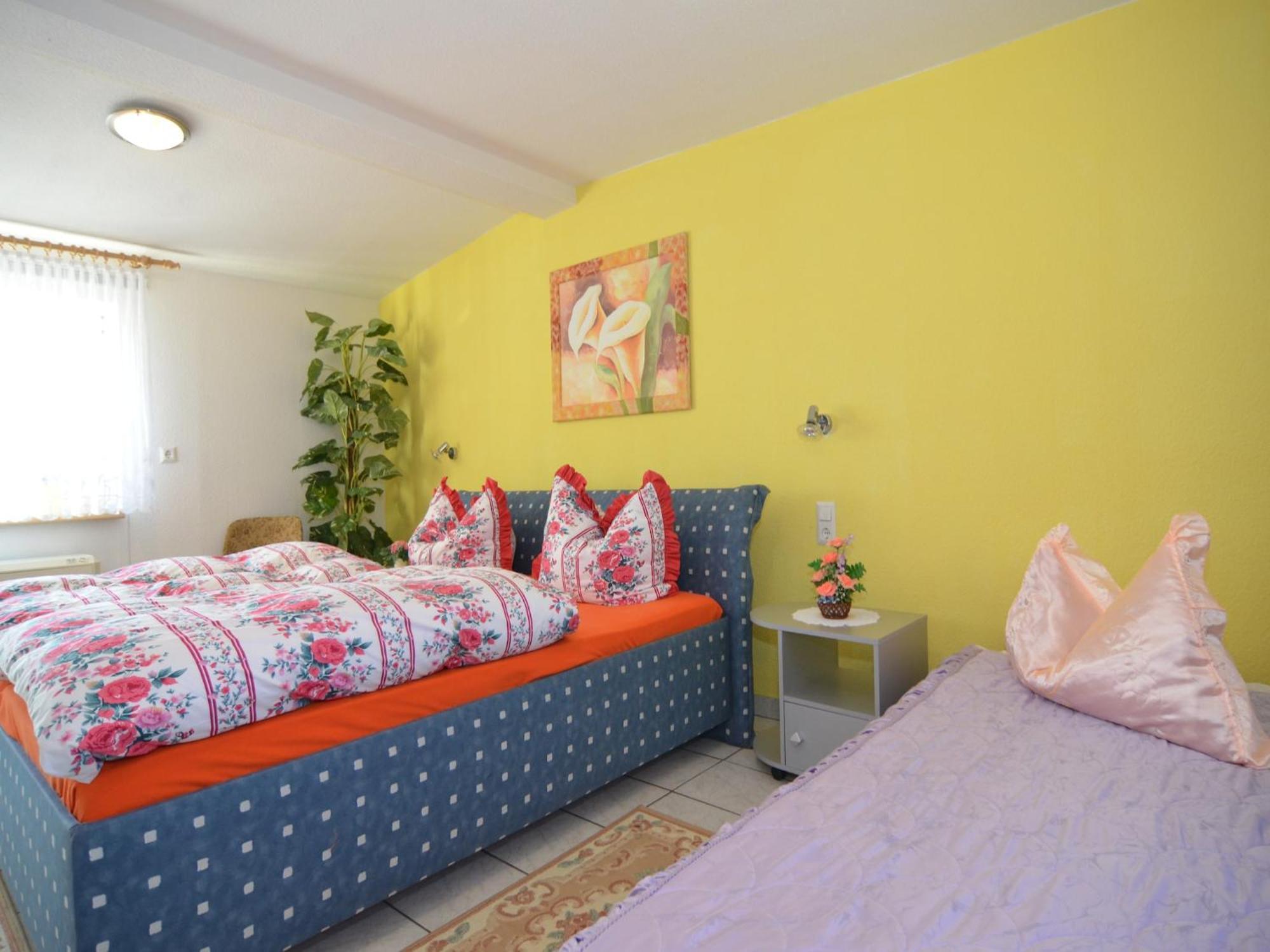 Holiday Home In Neustadt Am Rennsteig With Pond エクステリア 写真