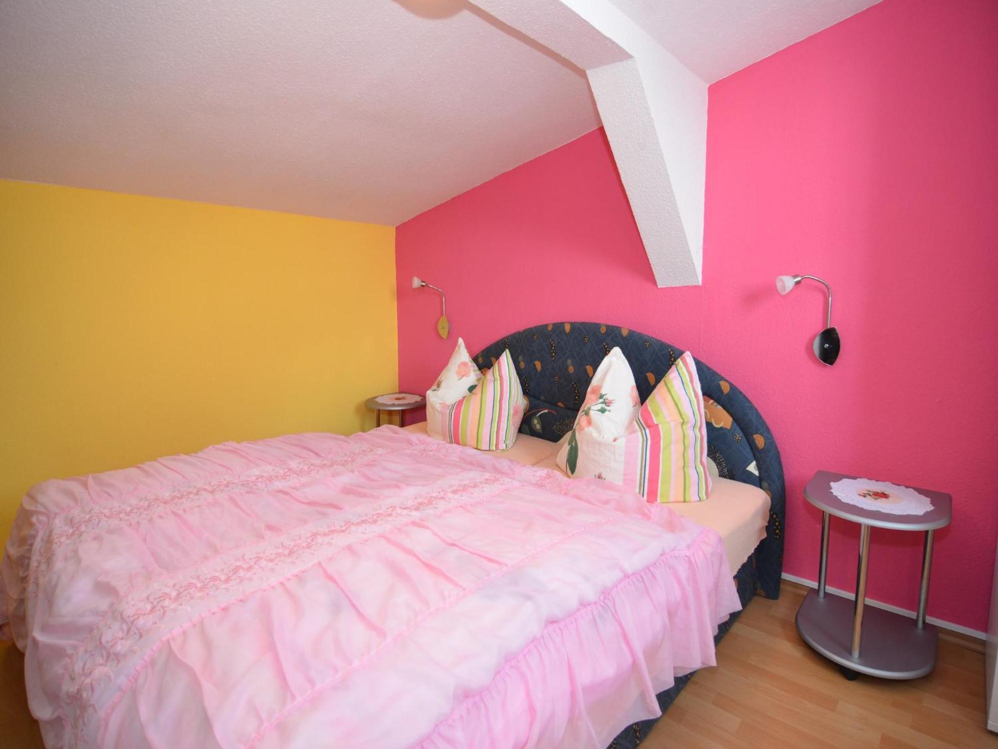 Holiday Home In Neustadt Am Rennsteig With Pond エクステリア 写真