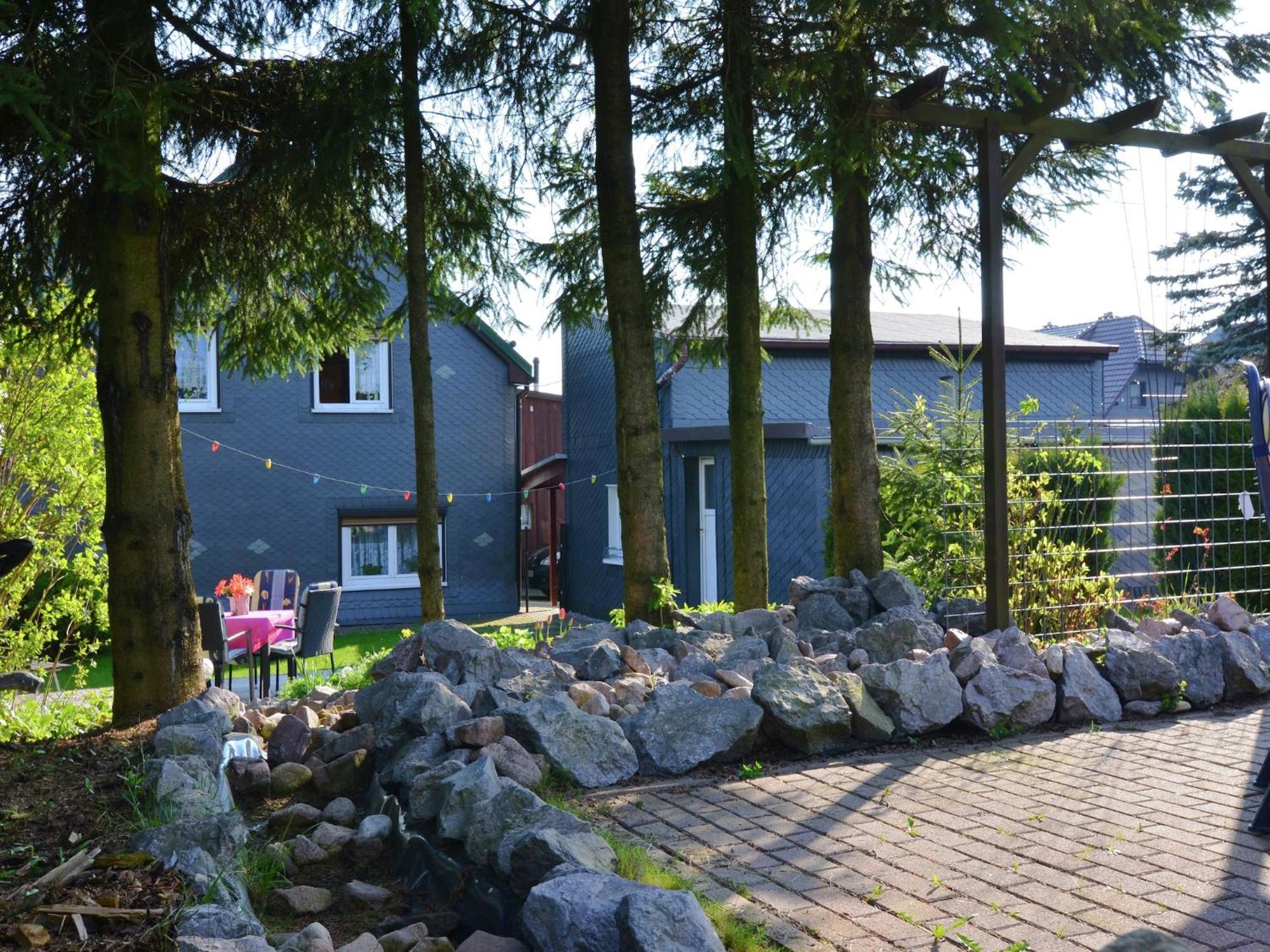 Holiday Home In Neustadt Am Rennsteig With Pond エクステリア 写真