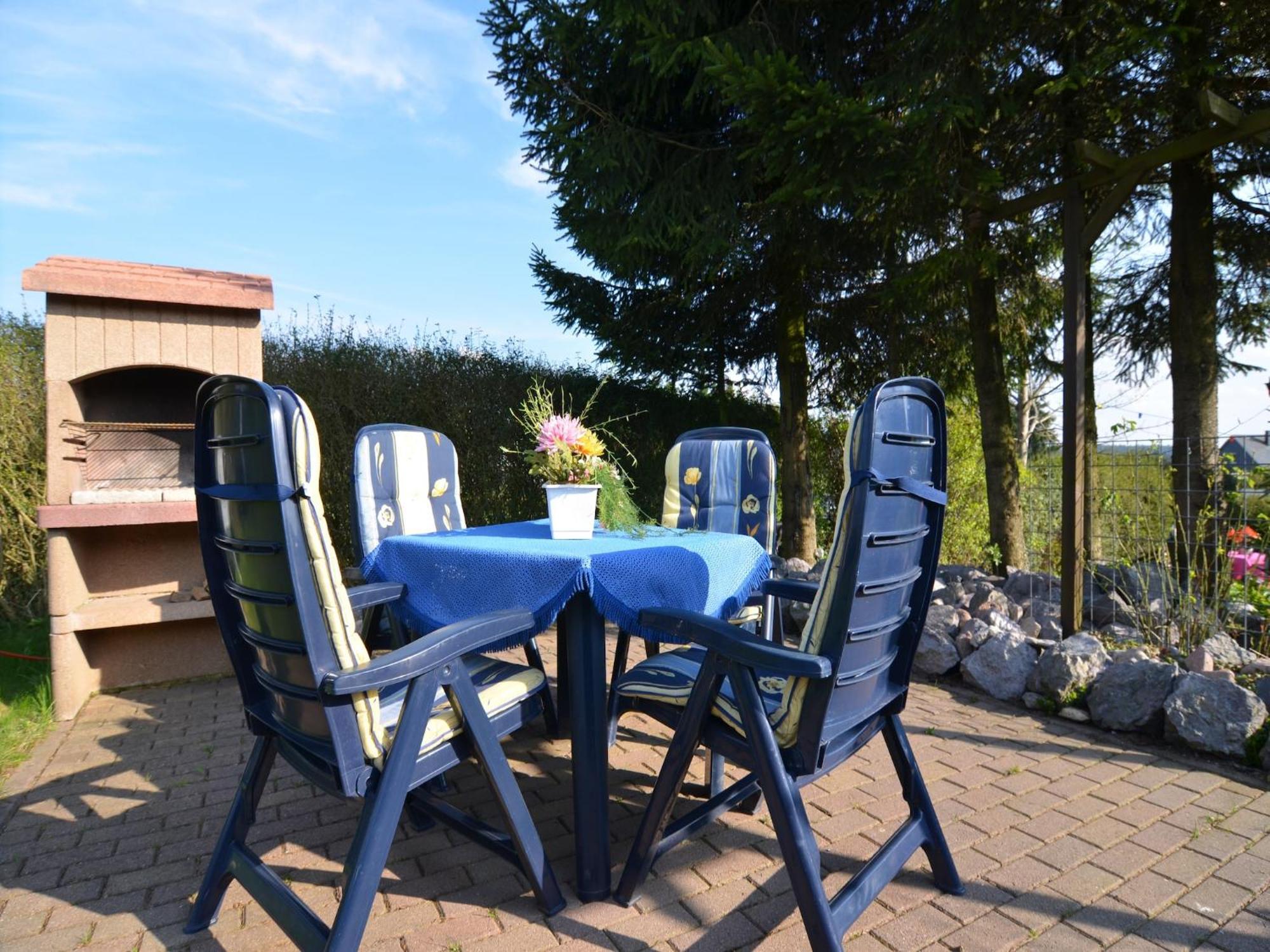 Holiday Home In Neustadt Am Rennsteig With Pond エクステリア 写真