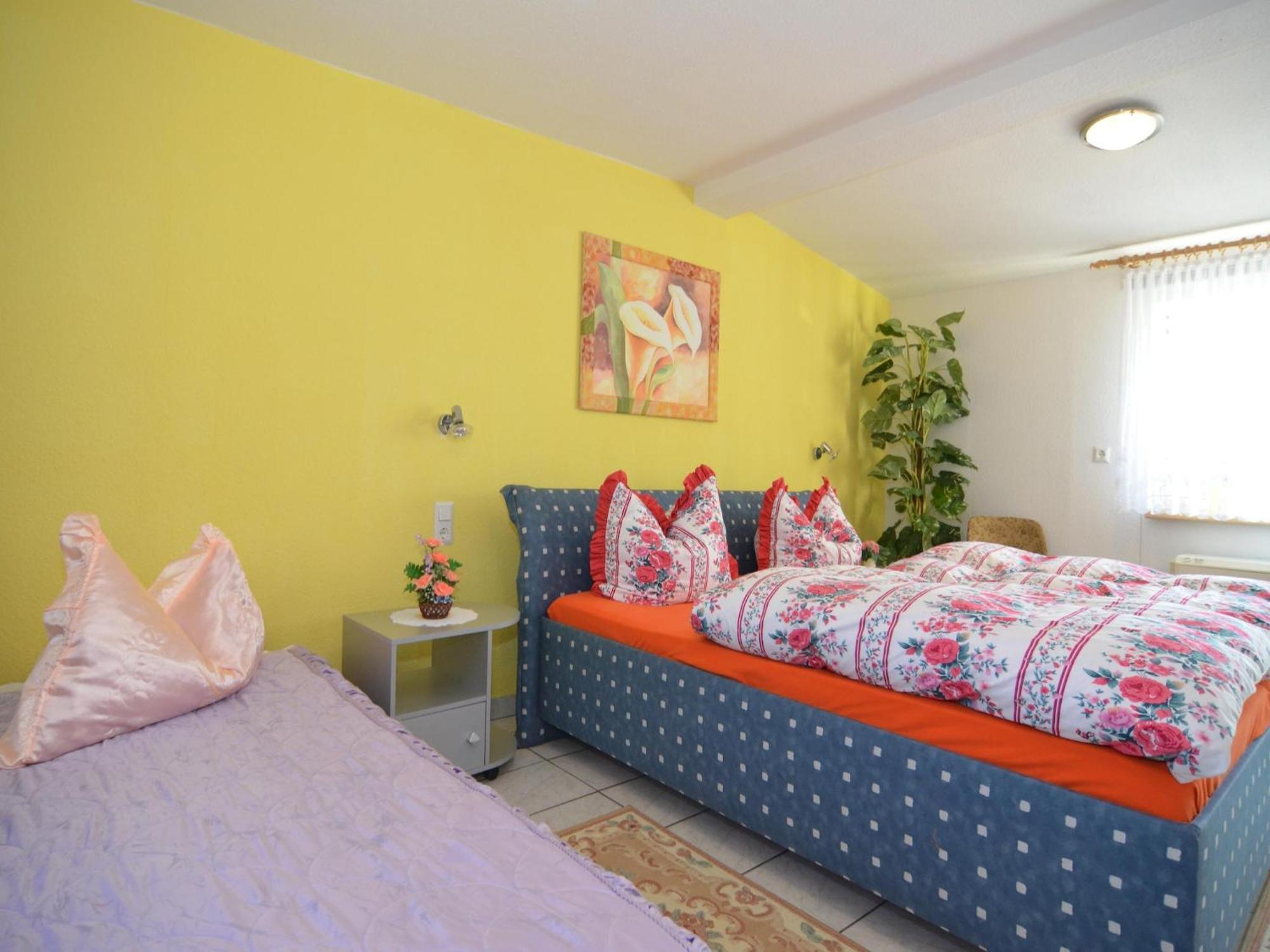 Holiday Home In Neustadt Am Rennsteig With Pond エクステリア 写真