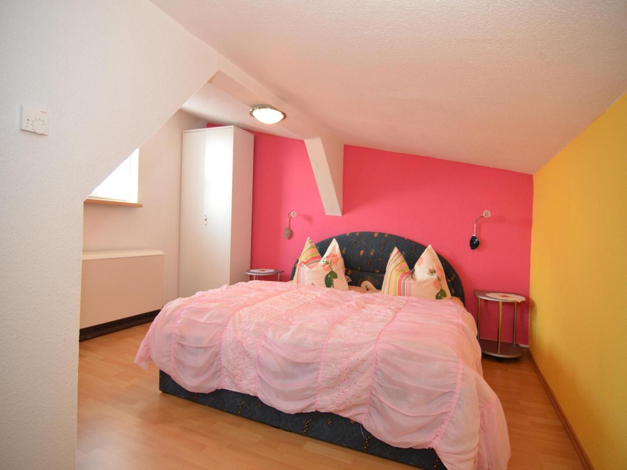 Holiday Home In Neustadt Am Rennsteig With Pond エクステリア 写真